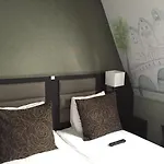 Ξενοδοχείο Clemens 3*