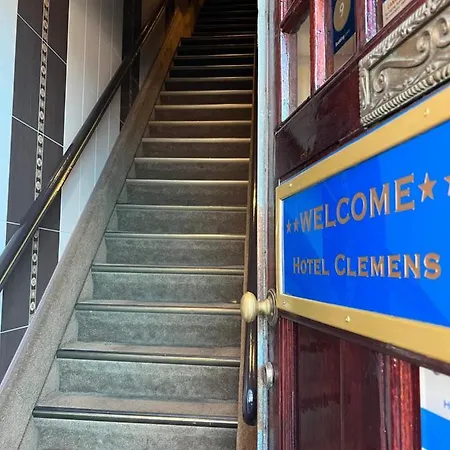Hotel Clemens 3*