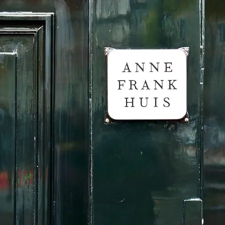 Clemens Ξενοδοχείο 3*